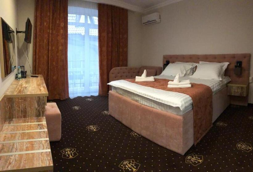 اتاق استاندارد با بالکن, Boutique Tovmed