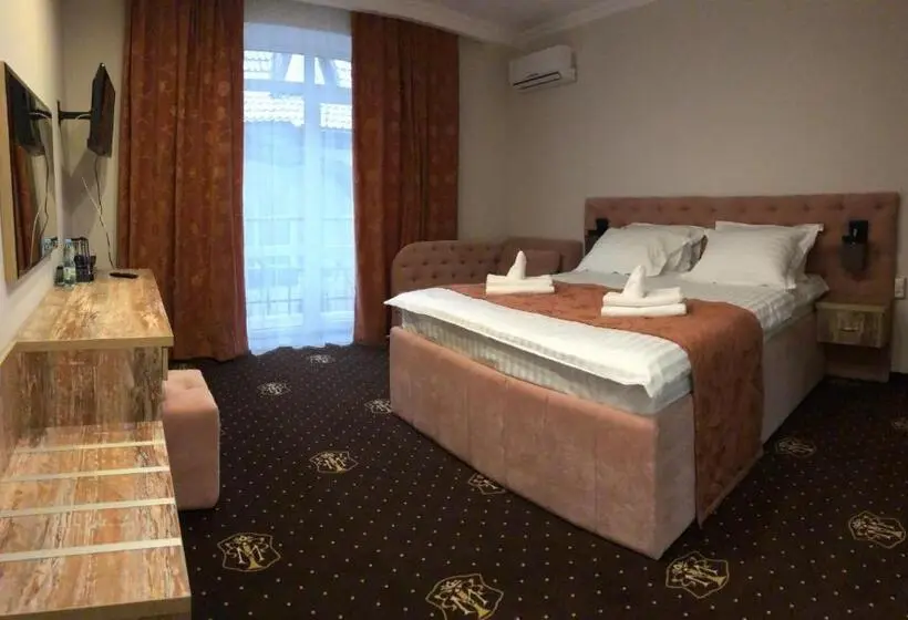اتاق استاندارد با بالکن, Boutique Tovmed