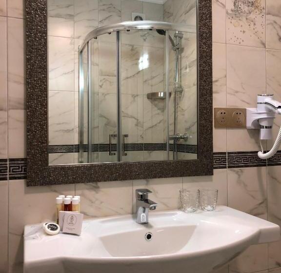 اتاق استاندارد با بالکن, Boutique Tovmed