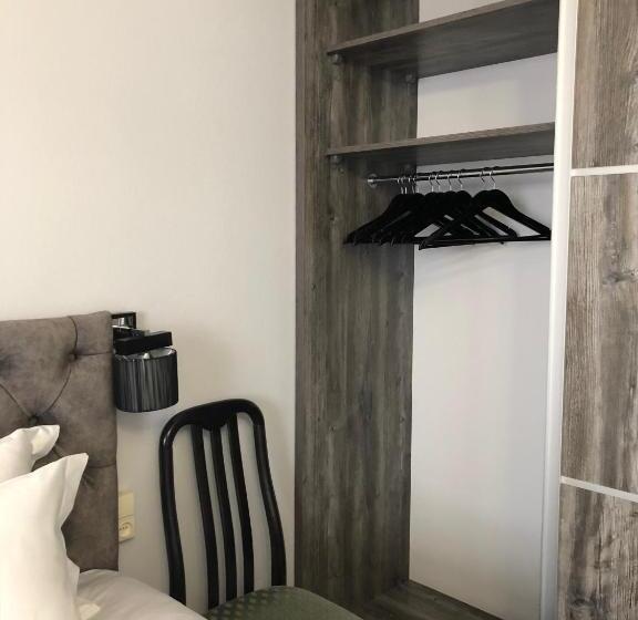 اتاق استاندارد با بالکن, Boutique Tovmed