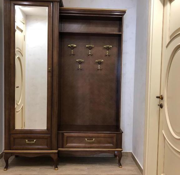 آپارتمان 1 خوابه با بالکن, Boutique Tovmed