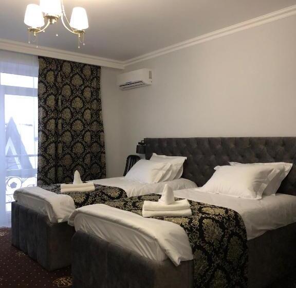 اتاق استاندارد با بالکن, Boutique Tovmed