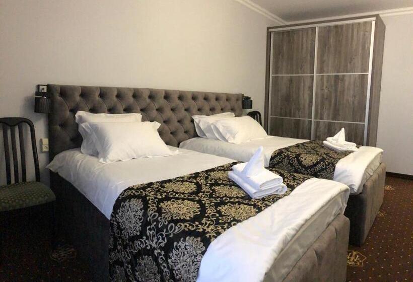 اتاق استاندارد با بالکن, Boutique Tovmed