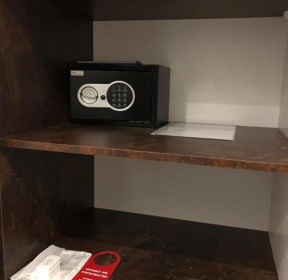 اتاق سوپریور, Boutique Tovmed