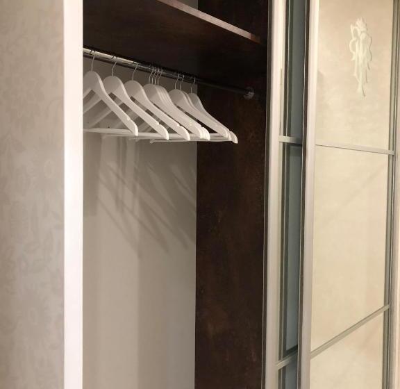 اتاق سوپریور, Boutique Tovmed
