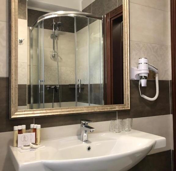 اتاق سوپریور, Boutique Tovmed