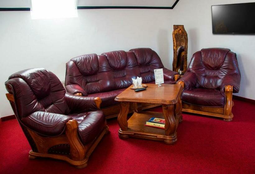 جناح جونيور, Complex Legenda