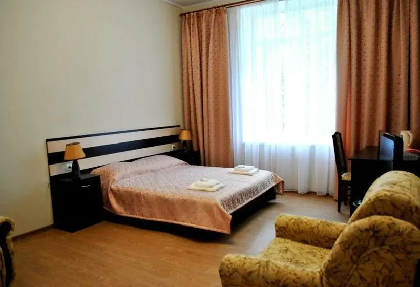 Juniorsvit, Elegia