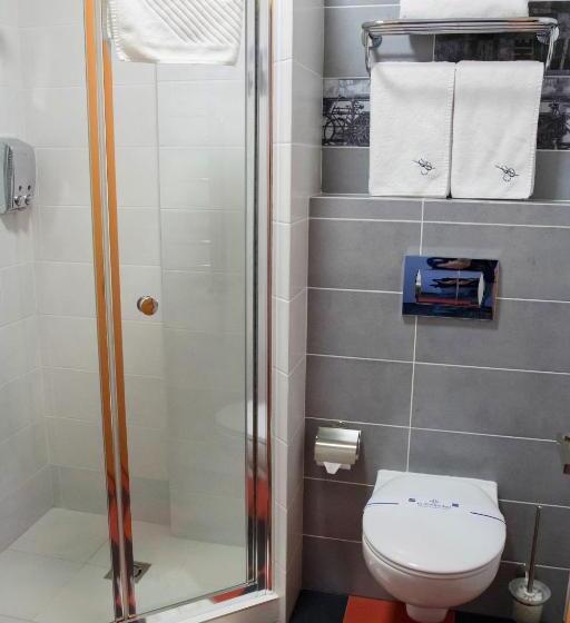 غرفة قياسية, Etude