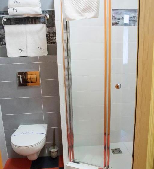 غرفة قياسية, Etude