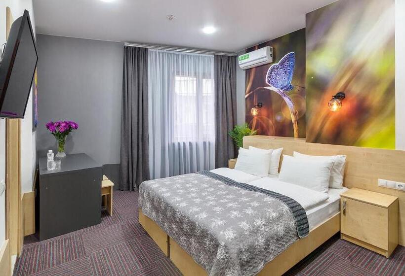 غرفة قياسية, Etude