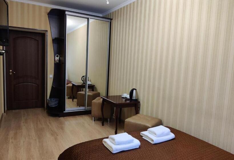 آپارتمان اقتصادی دو خوابه, Evropeyskiy