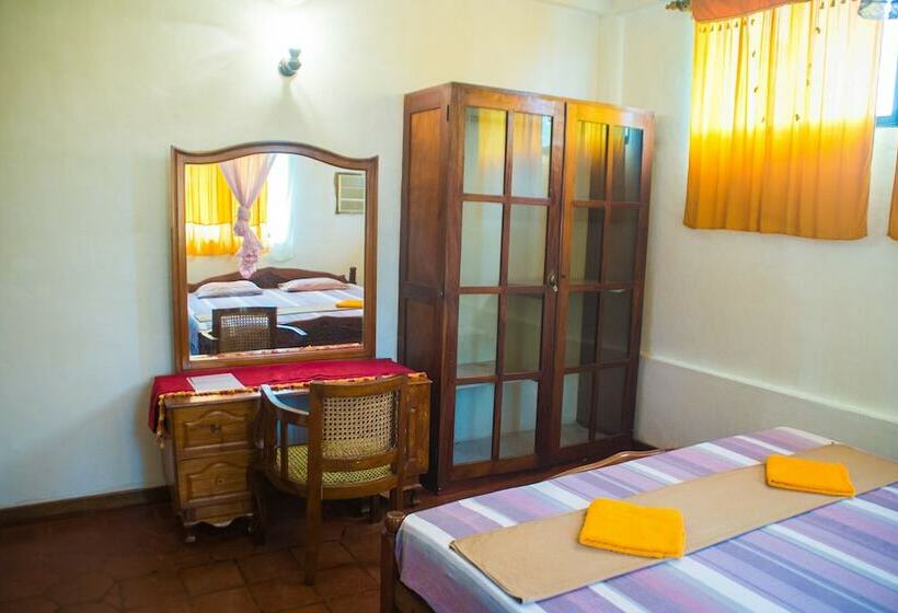 غرفة قياسية, Gem Land