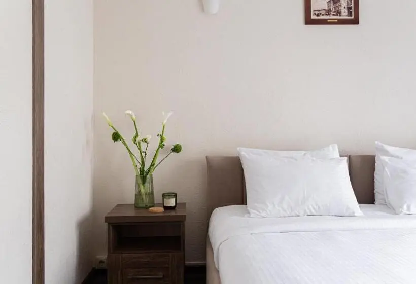 اتاق استاندارد با چشم‌انداز کوهستان, Graal Resort