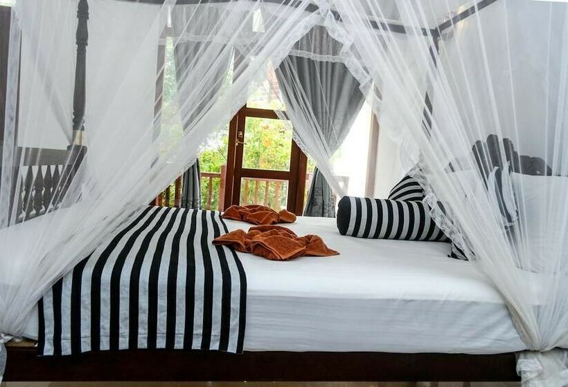 Трехместный Номер Deluxe, Mirissa Village