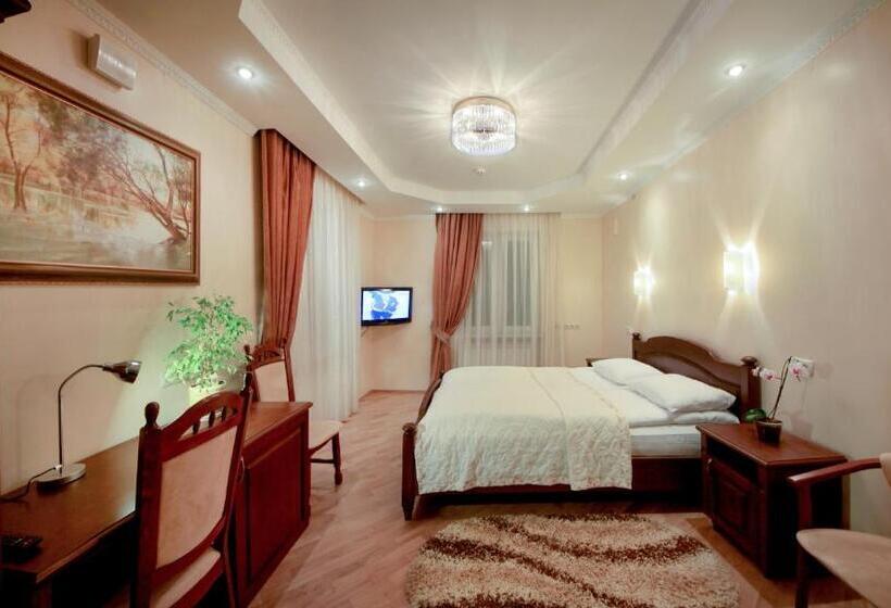 جناح عائلي غرفتين نوم, Red Stone