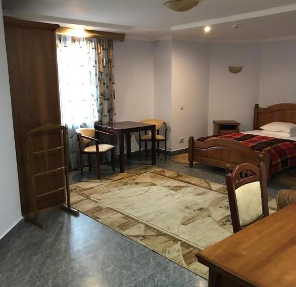 غرفة قياسية, Red Stone