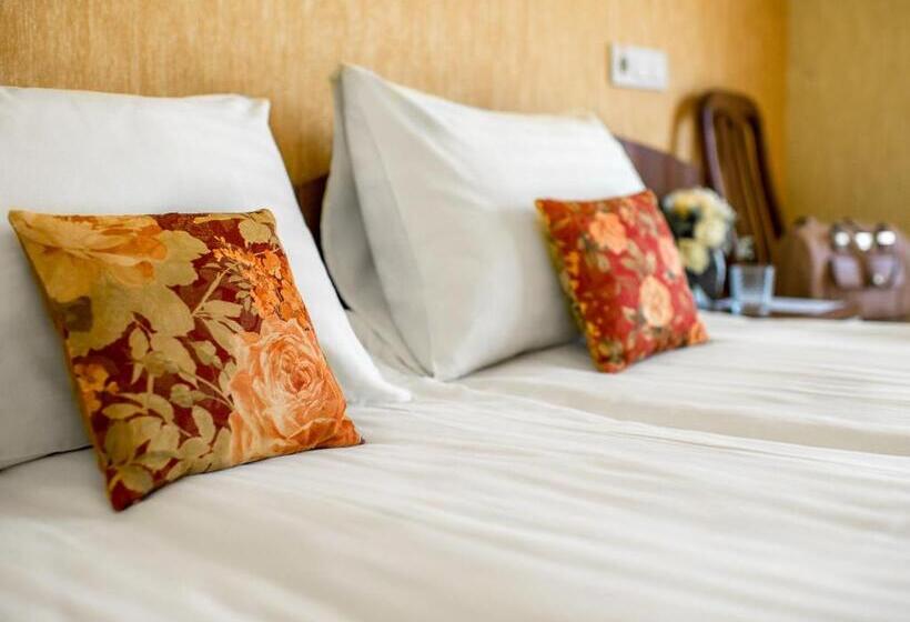 سوییت جونیور, &spa Pysanka, готель писанка, 3 сауни та джакузі   індивідуальний відпочинок у спа