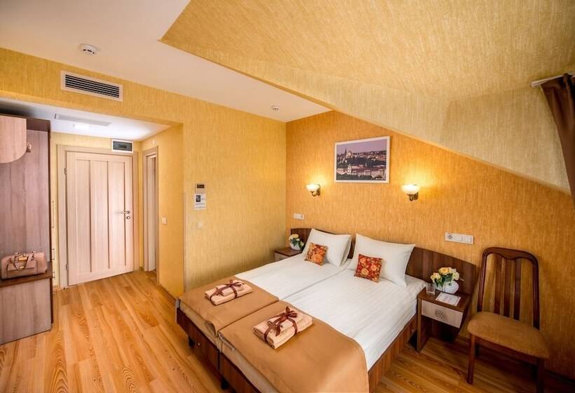 اتاق اکونومی, &spa Pysanka, готель писанка, 3 сауни та джакузі   індивідуальний відпочинок у спа