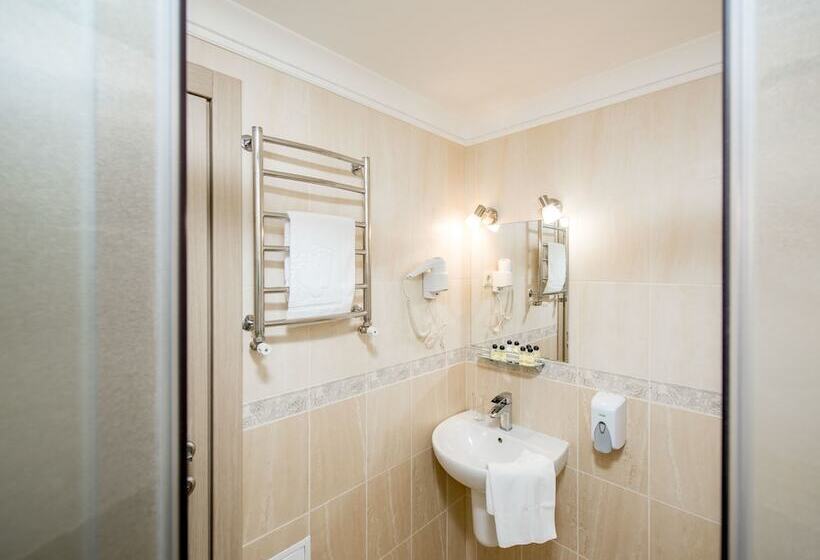 اتاق اکونومی, &spa Pysanka, готель писанка, 3 сауни та джакузі   індивідуальний відпочинок у спа