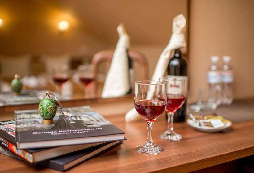 سوییت جونیور, &spa Pysanka, готель писанка, 3 сауни та джакузі   індивідуальний відпочинок у спа