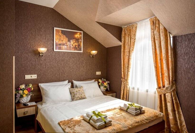 سوییت جونیور با بالکن, &spa Pysanka, готель писанка, 3 сауни та джакузі   індивідуальний відпочинок у спа