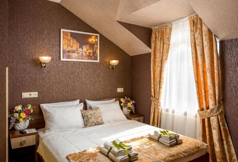 سوییت جونیور با بالکن, &spa Pysanka, готель писанка, 3 сауни та джакузі   індивідуальний відпочинок у спа