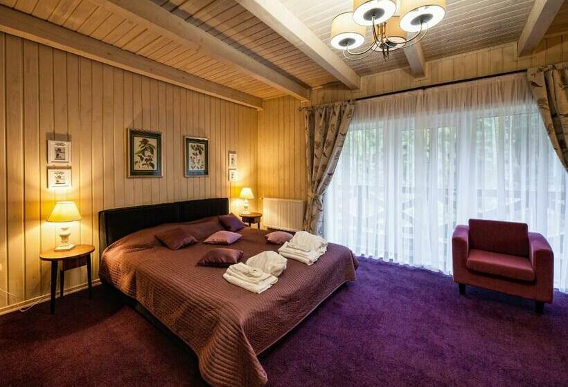 جناح, Olga Deluxe