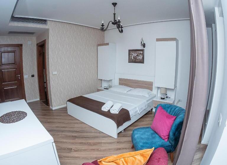 اتاق استاندارد, Apollonia