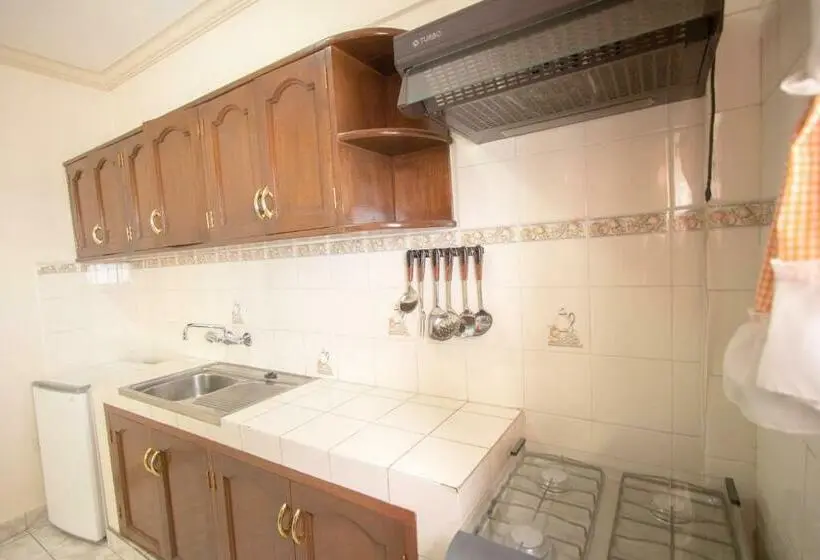 آپارتمان 1 خوابه, Hostal España