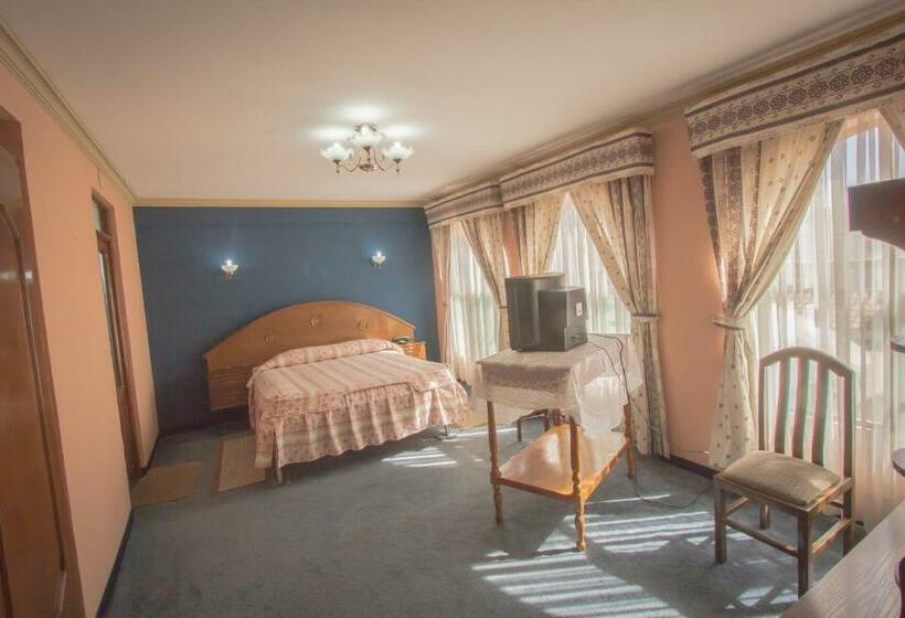 آپارتمان 1 خوابه, Hostal España