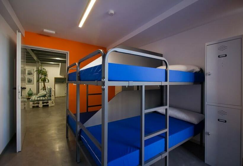 Bed in Shared Room with Shared Bathroom, All Iron Hostel