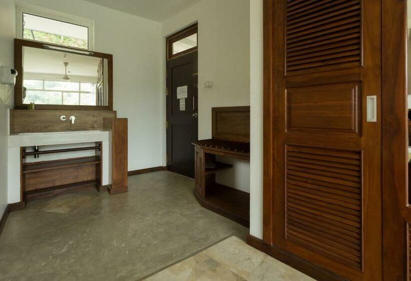 Family Suite, Ravana Heights