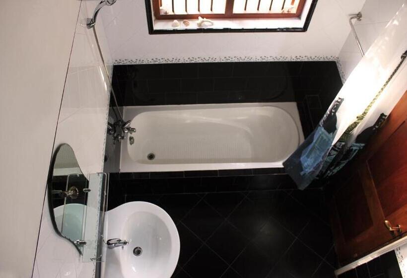 Habitació Deluxe, Hostel First