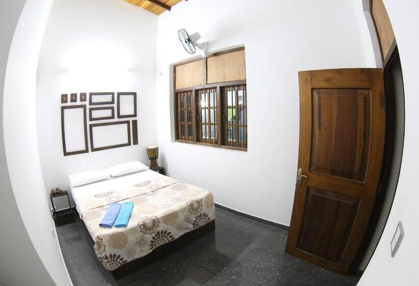 Habitació Estàndard, Hostel First