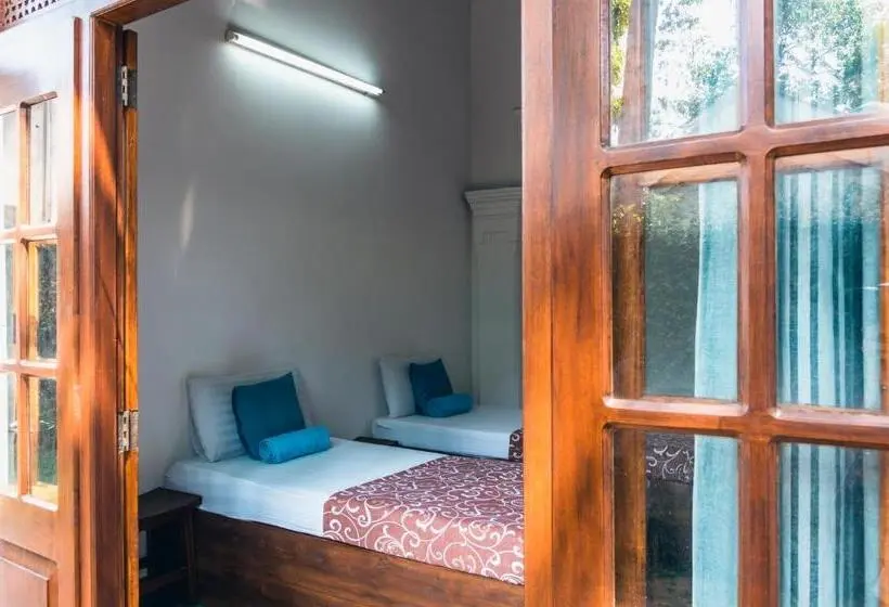 Standardrum Delat Badrum, Hostel First