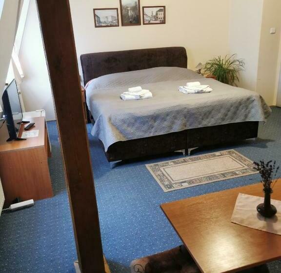 חדר סטנדרט, Alster