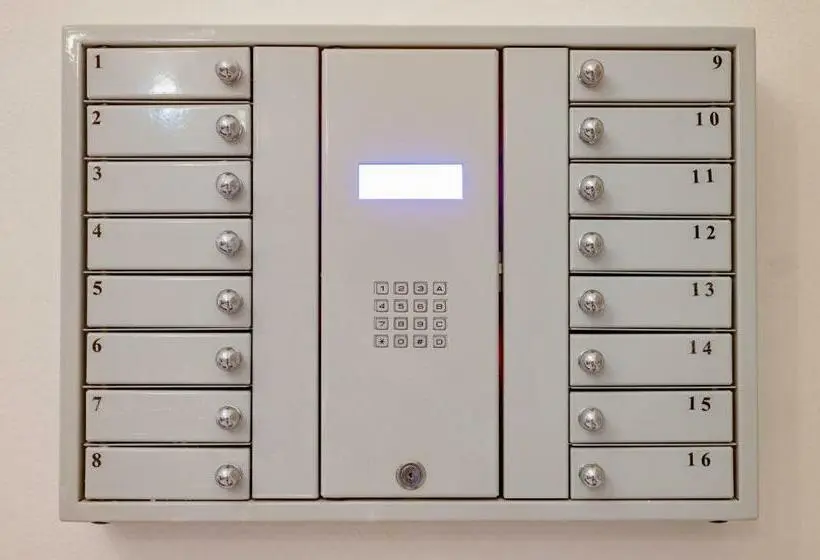 اتاق استاندارد سه نفره, Belcredi