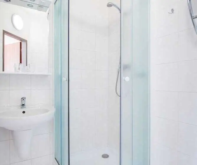 Chambre Familiale, Bon