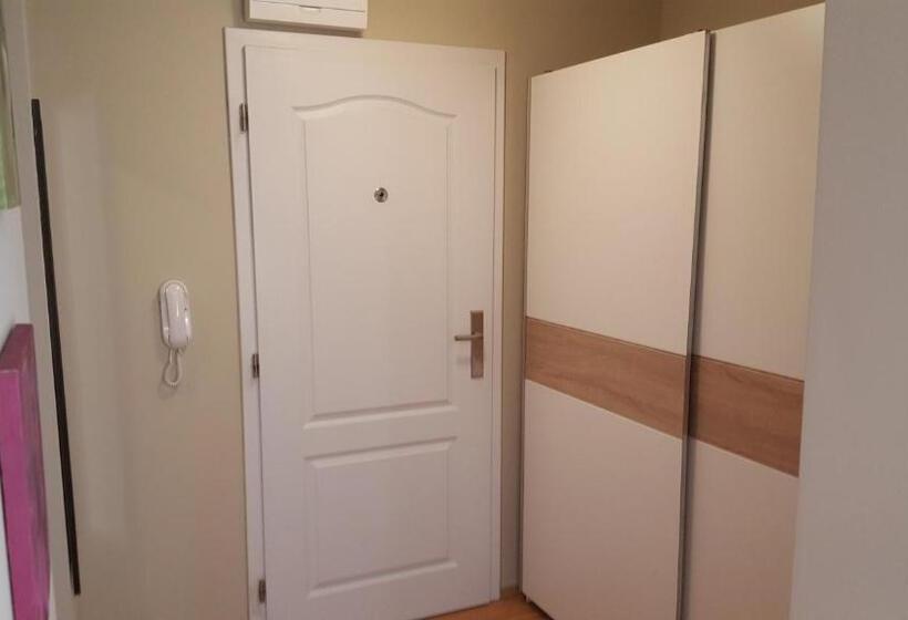 套房, Dům U Pikové Desítky