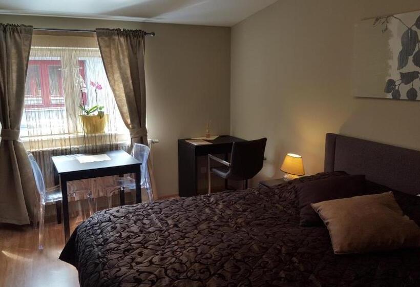 套房, Dům U Pikové Desítky