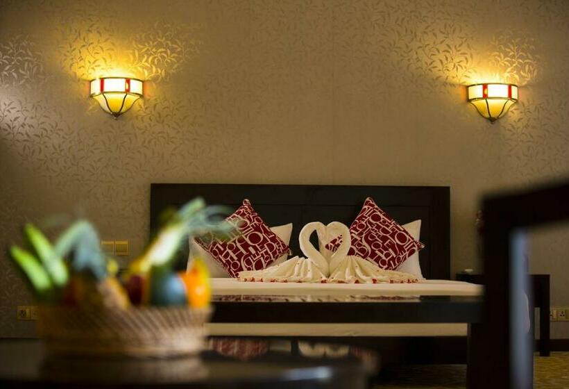 غرفة ديلوكس مطلة على البحيرة, Grand Tamarind Lake