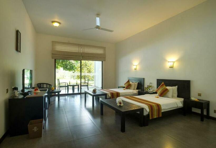 غرفة ديلوكس مطلة على البحيرة, Grand Tamarind Lake