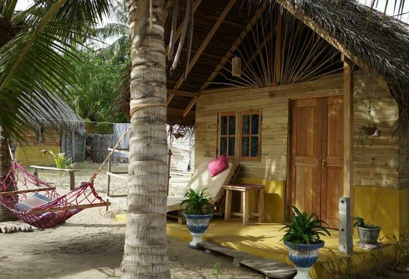 בקתת חדר, Margarita Village Kite School Kalpitiya