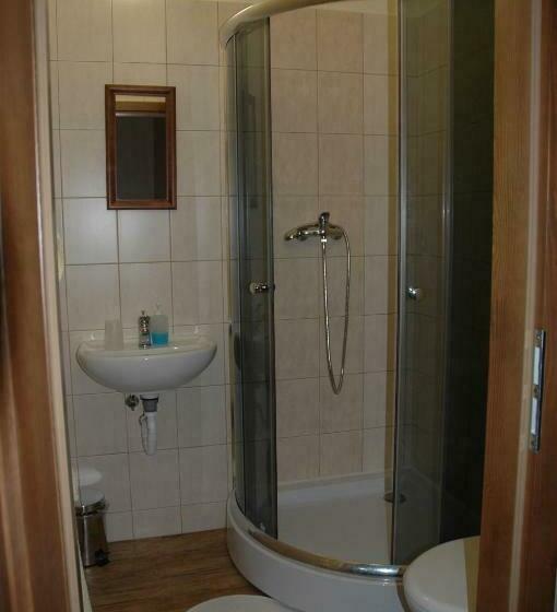 غرفة قياسية ثلاثية, Mrázek