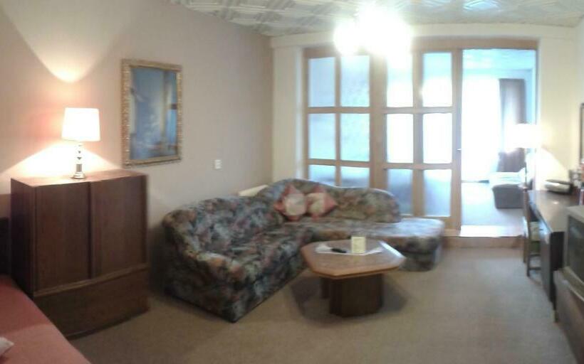 ガーデンビュースイート, Pavla Vysočina