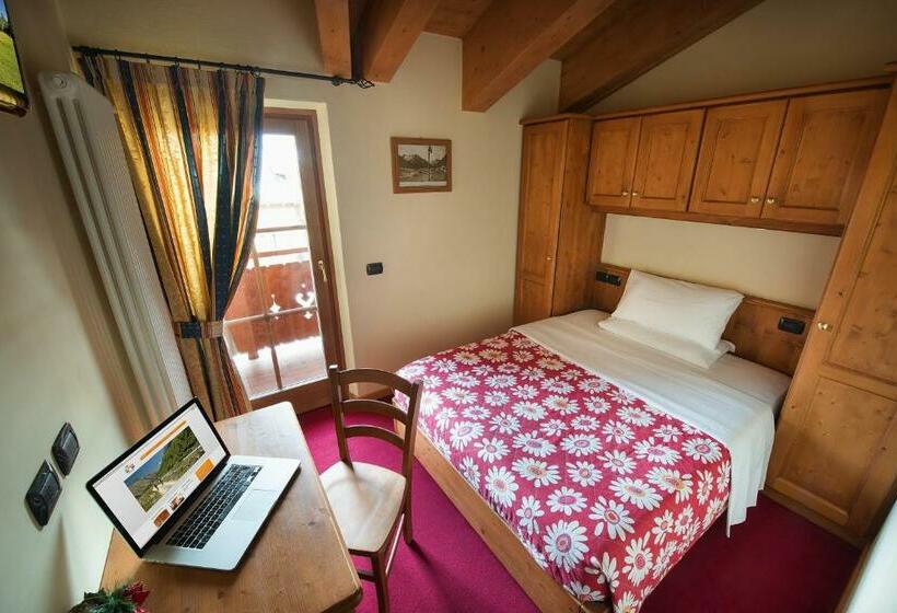 اتاق استاندارد یک نفره, San Giovanni