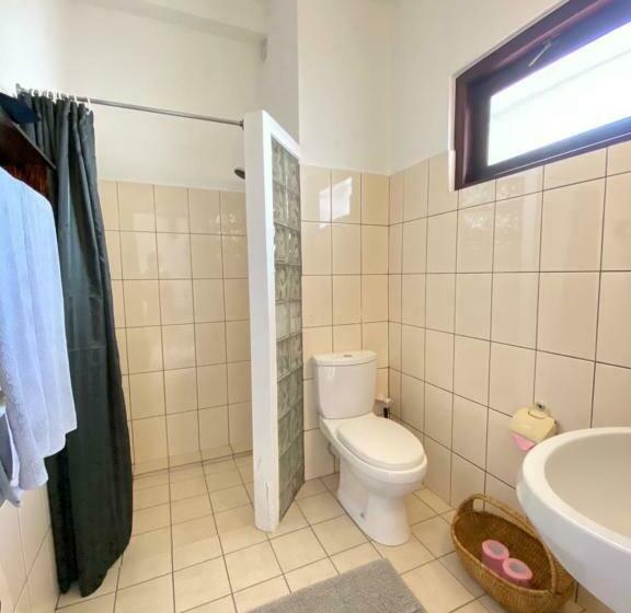 디럭스 패밀리 룸, Unawatuna Nor Lanka