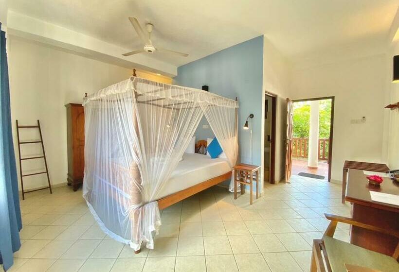 디럭스 패밀리 룸, Unawatuna Nor Lanka