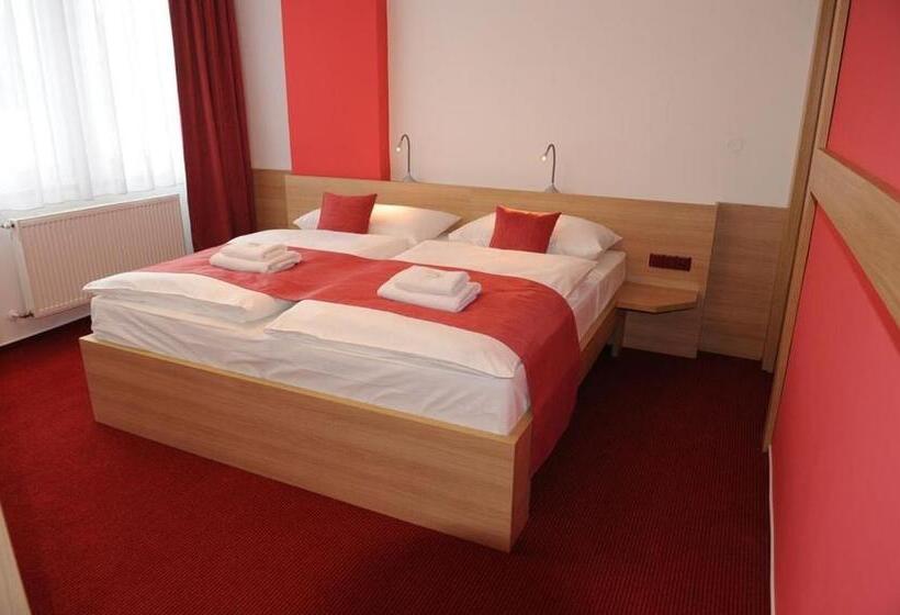 סוויטה משפחתית, Uno